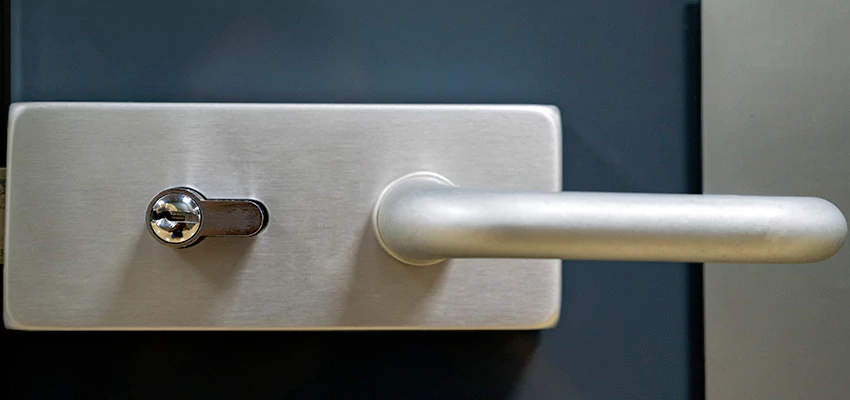Change Patio Door Locks in Shafter, California