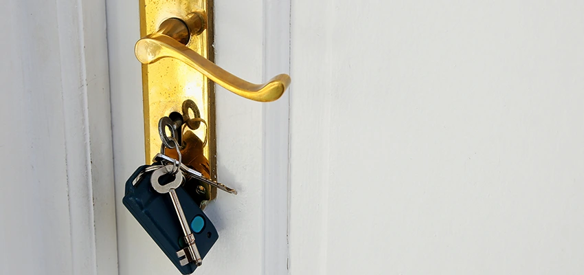 Broken Door Key Extraction in Shafter, CA